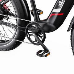 Close-up of a DUOTTS F26 Lite Electric bicycle with a focus on the chain and pedal area, featuring the brand 'DUOTTS".